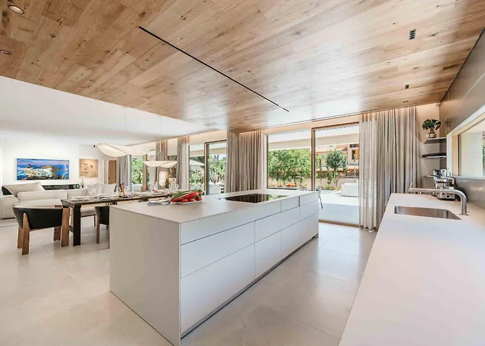 Gotmar By Balearic Pollenca