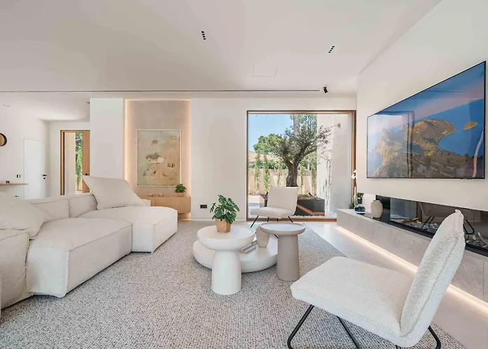 Gotmar By Balearic Pollenca