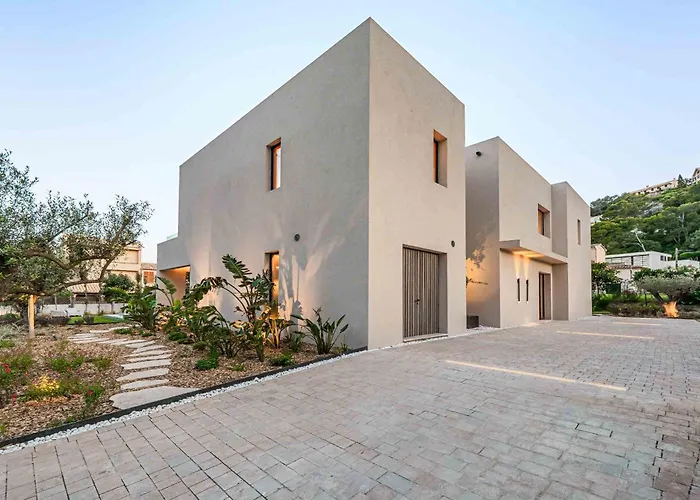 Gotmar By Balearic Willa *